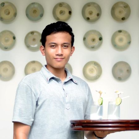 Room & Vespa 2 Seminyak  Ngoại thất bức ảnh