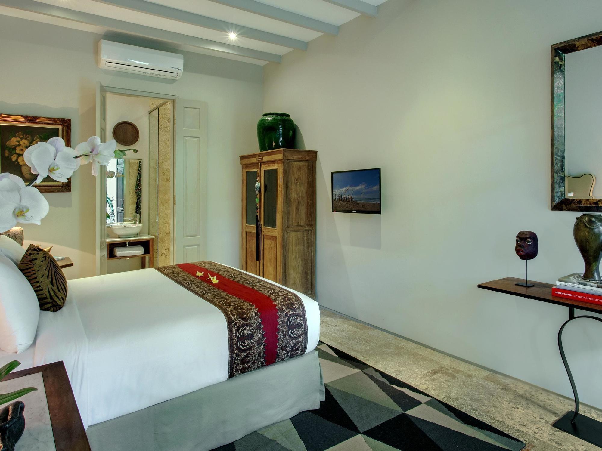 Room & Vespa 2 Seminyak  Ngoại thất bức ảnh