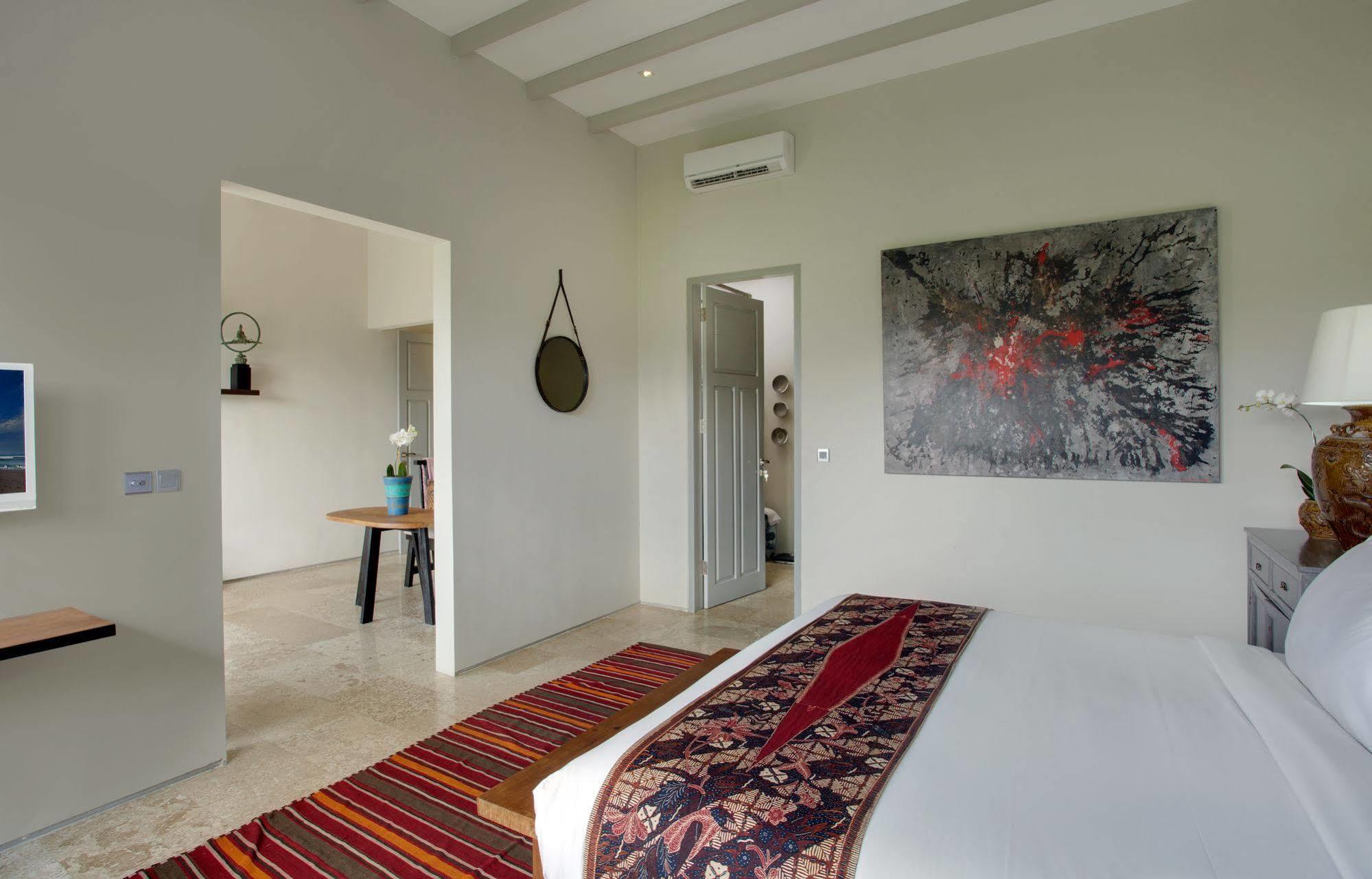 Room & Vespa 2 Seminyak  Ngoại thất bức ảnh