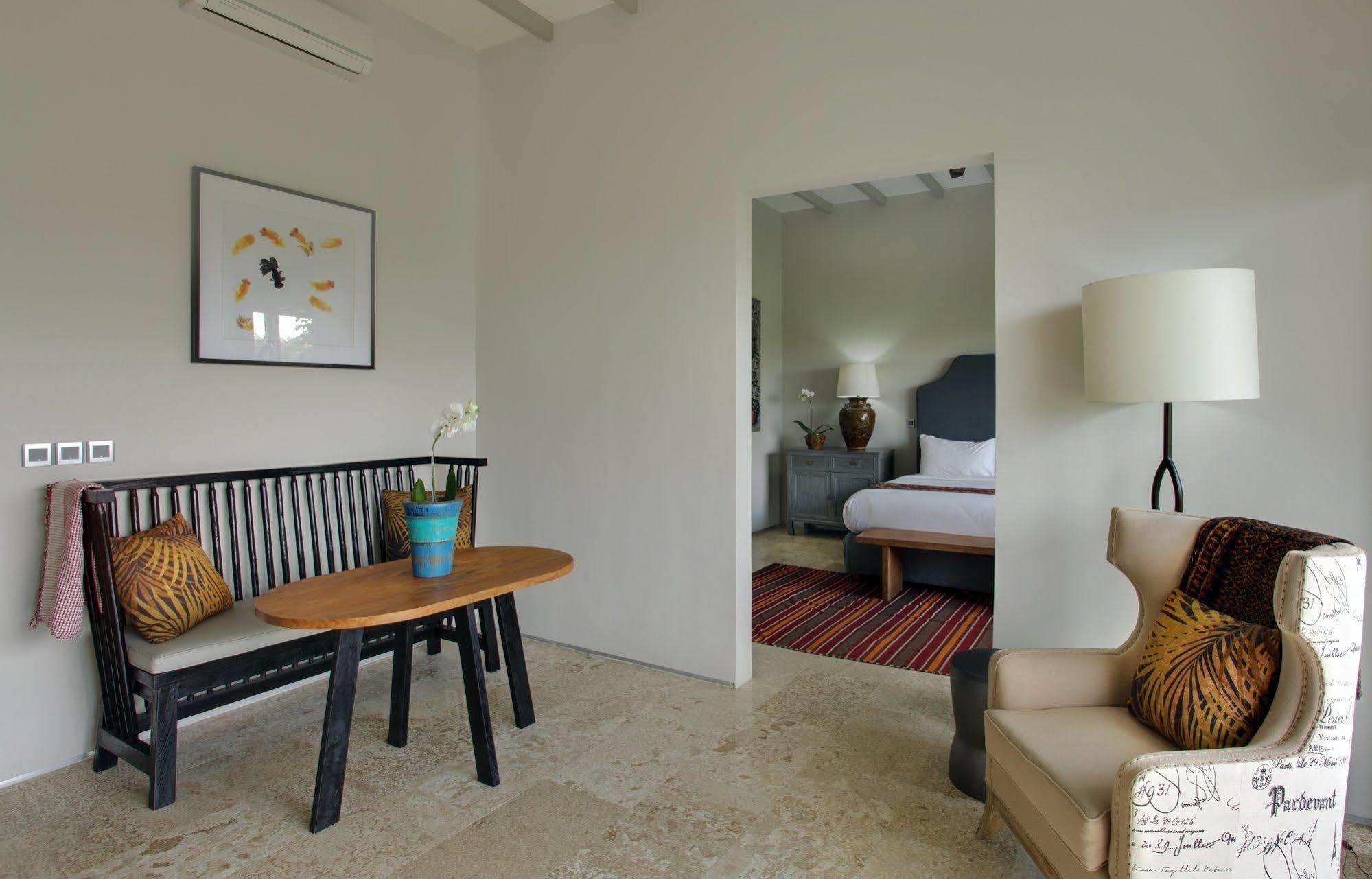 Room & Vespa 2 Seminyak  Ngoại thất bức ảnh