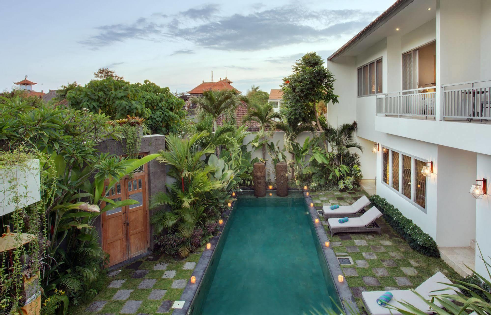 Room & Vespa 2 Seminyak  Ngoại thất bức ảnh